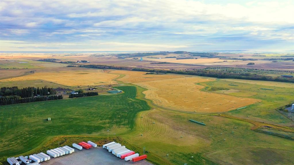 6360 C & E Trail, Innisfail, AB