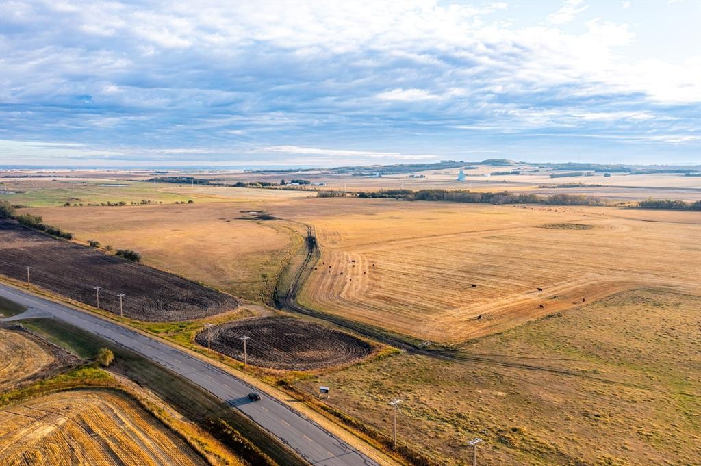 6360 C & E Trail, Innisfail, AB