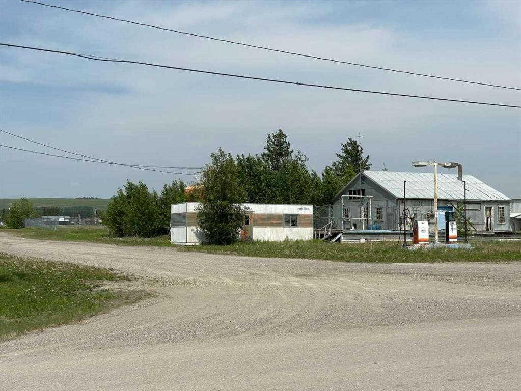 16-5445 Hwy 584, Rural Mountain View County, AB