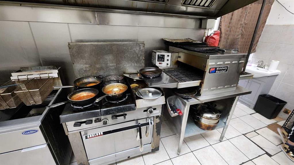 302-255 28 Street Se, Calgary, AB