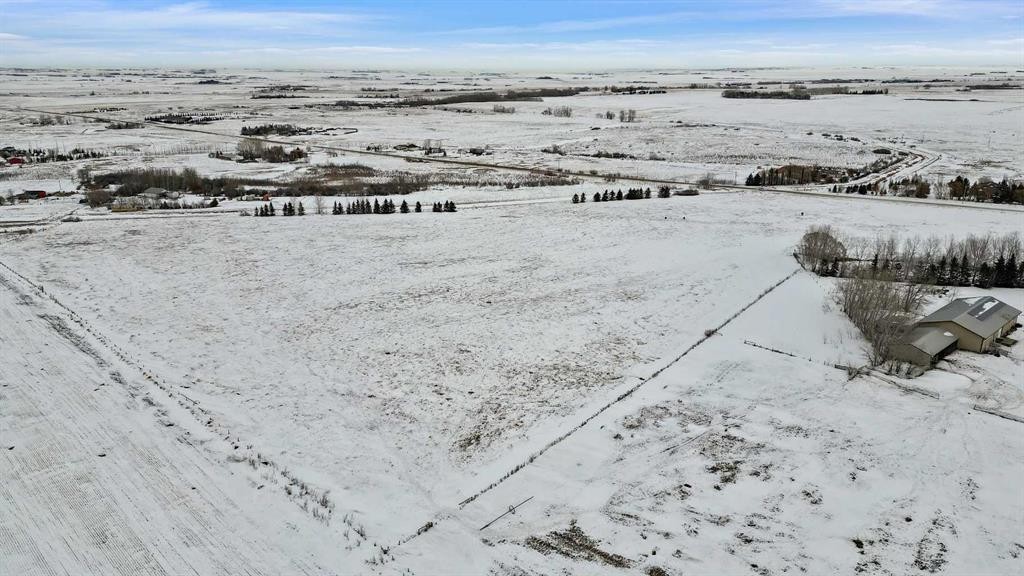 4;25;24;26 Ne 244046 Range Road 251, Rural Wheatland County, AB