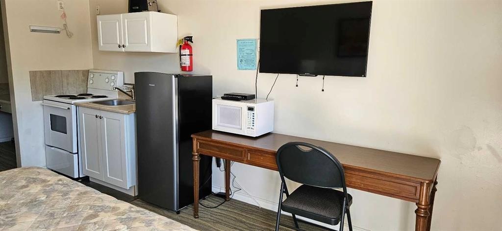 4605 50 Street, Mayerthorpe, AB