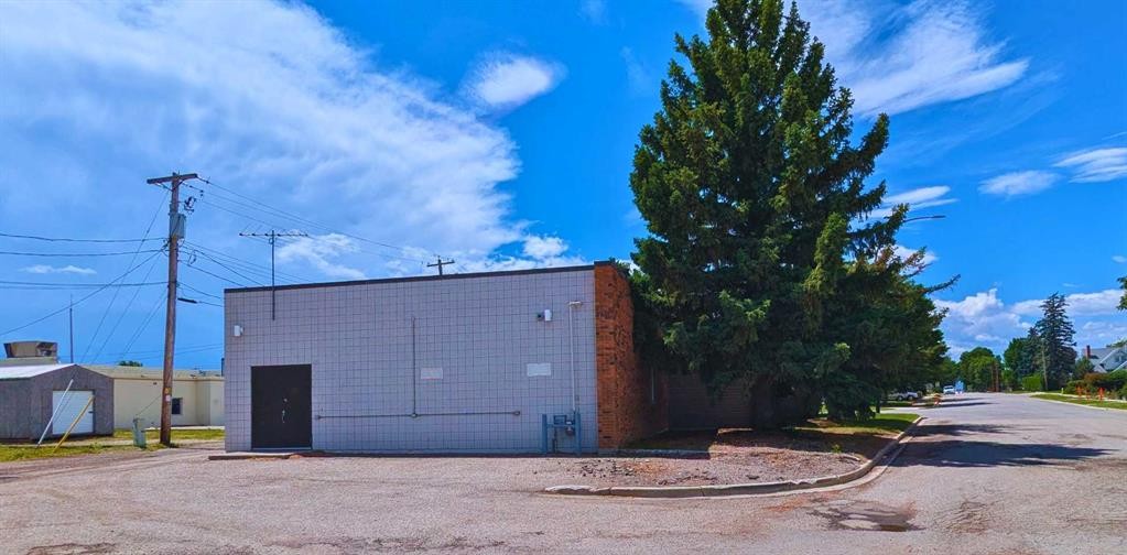 5018 2Nd St. West, Claresholm, AB