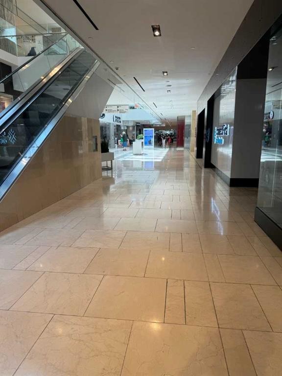 120-317 7 Avenue Sw, Calgary, AB