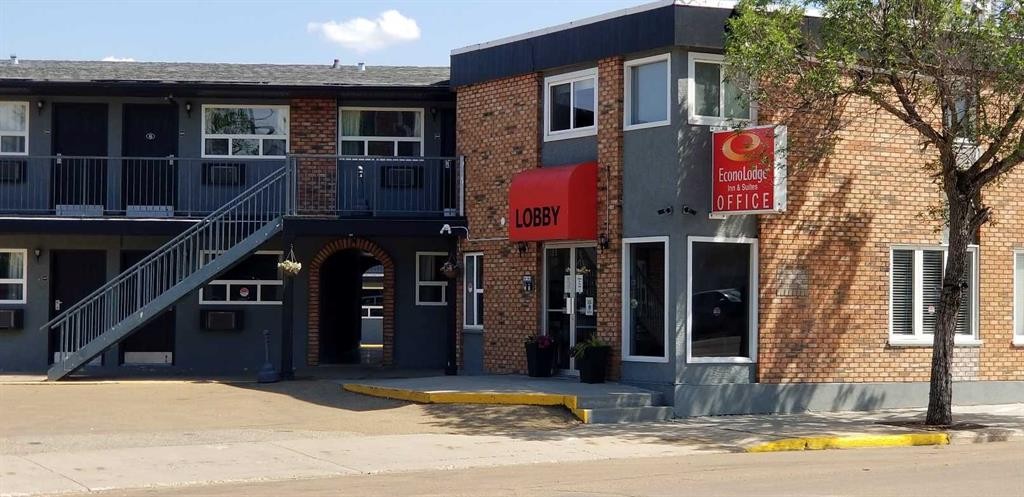 392 Centre Street, Drumheller, AB