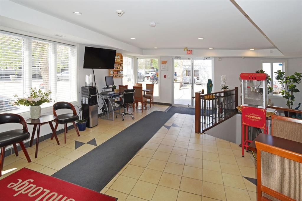 392 Centre Street, Drumheller, AB