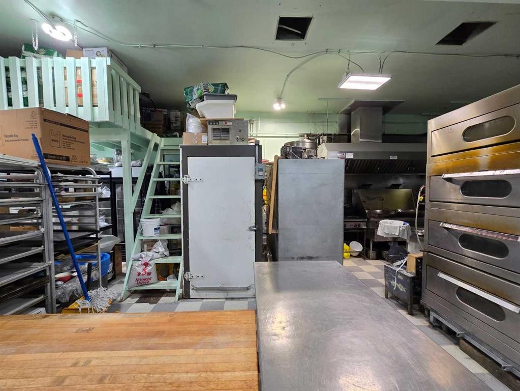 Any Bakery Avenue Se, Calgary, AB