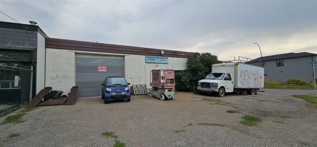 2040 36 Street Se, Calgary, AB