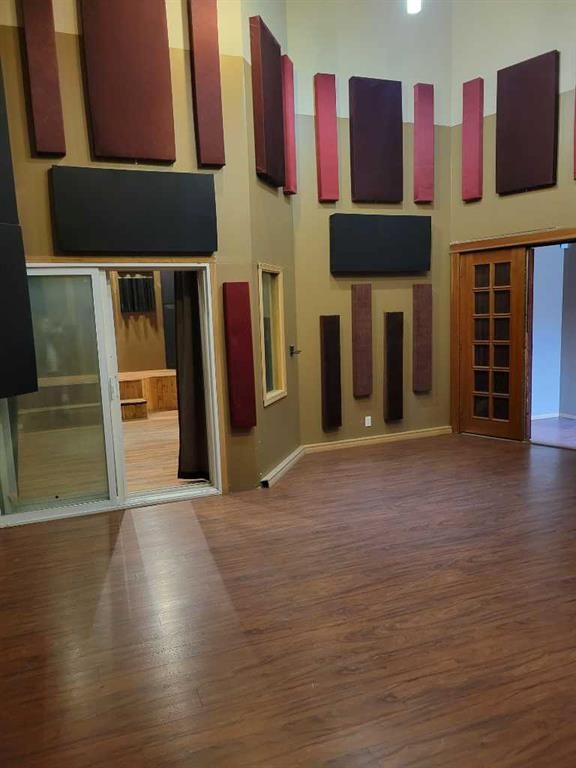 3208 8 Avenue Ne, Calgary, AB