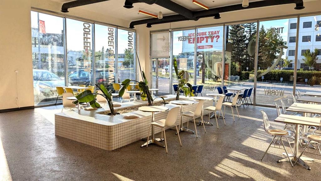 6008 Macleod, Calgary, AB