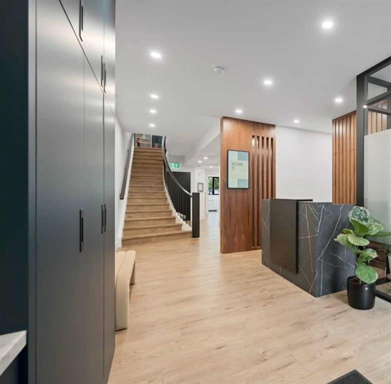 338 24 Avenue Sw, Calgary, AB