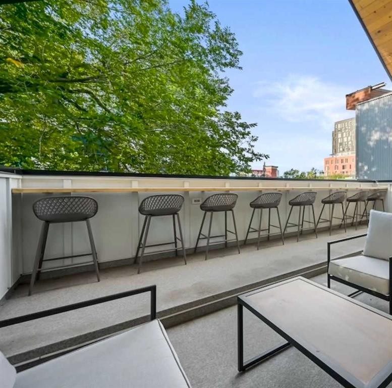 338 24 Avenue Sw, Calgary, AB