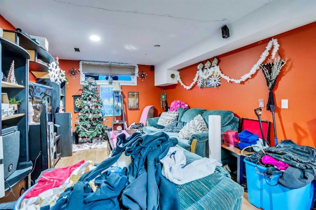 190 Whitefield Drive Ne, Calgary, AB - Indoor