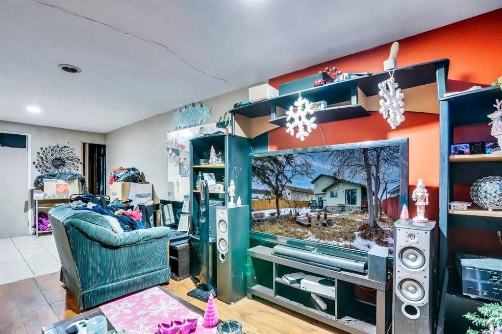 190 Whitefield Drive Ne, Calgary, AB - Indoor With Fireplace