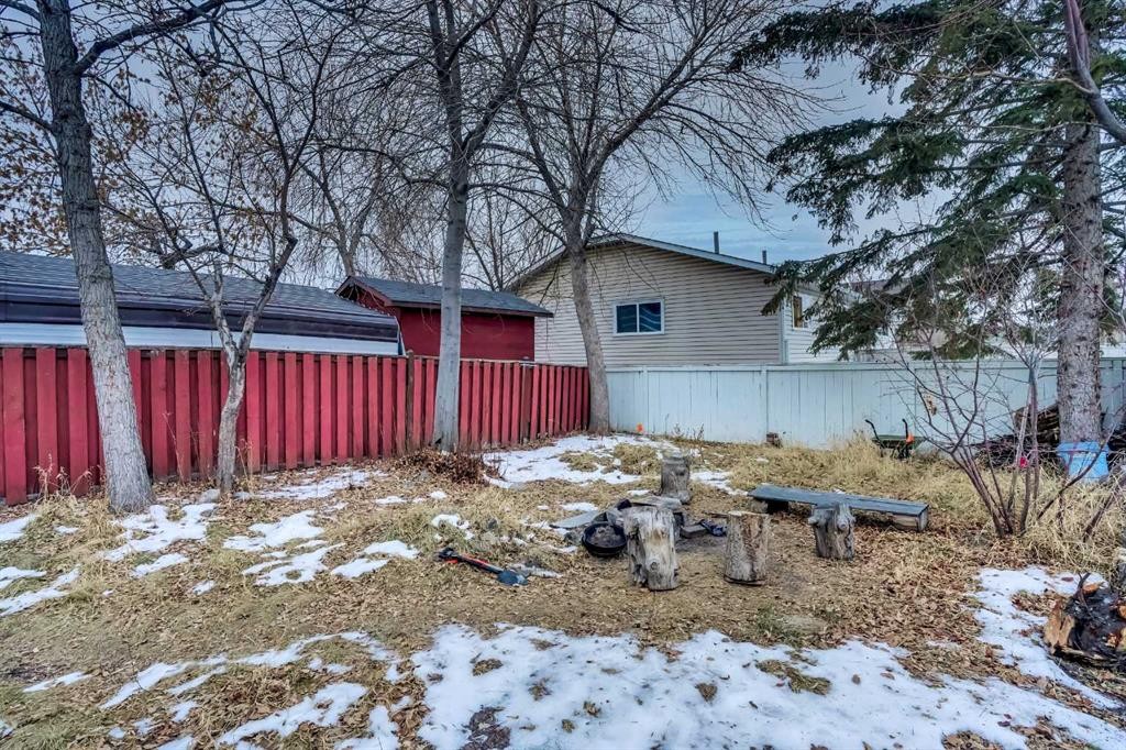 190 Whitefield Drive Ne, Calgary, AB - Outdoor