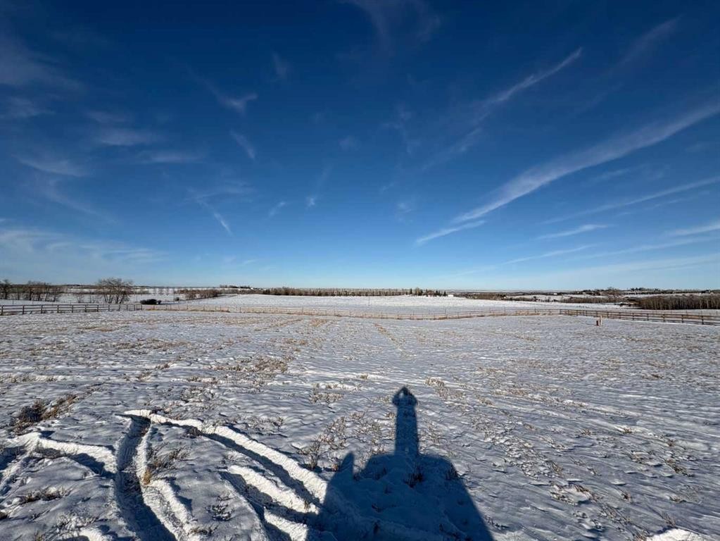 48024 295 Avenue East, De Winton, AB