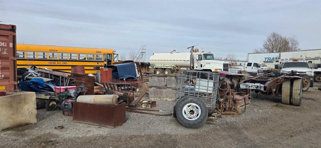 11333 84 Street Se, Calgary, AB