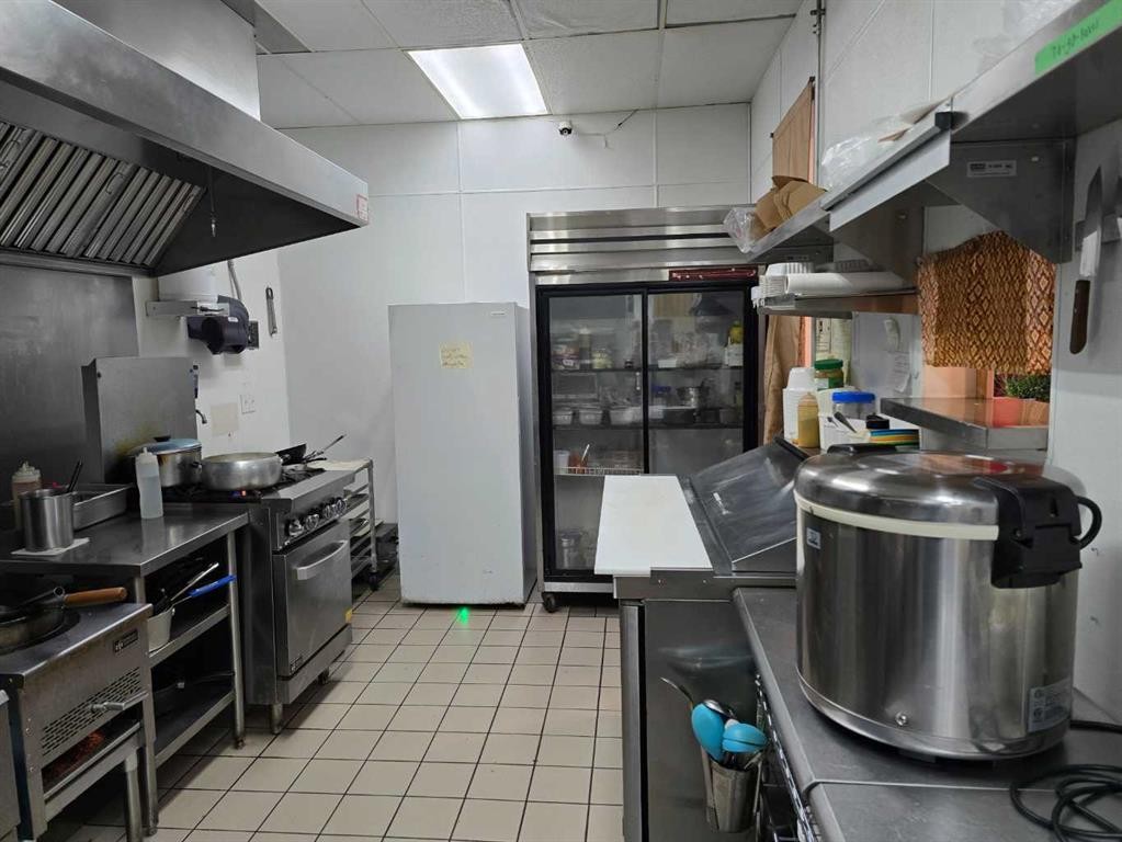 1324 10 Avenue Sw, Calgary, AB