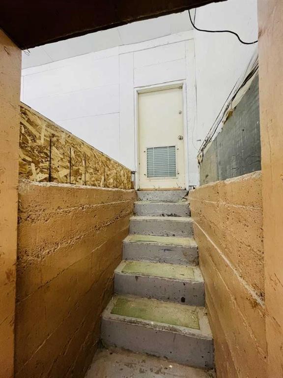 109 14 Street Nw, Calgary, AB