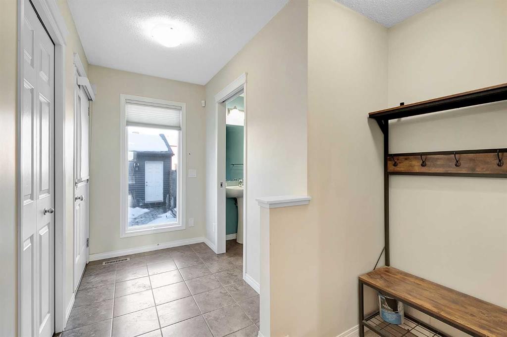 149 Walden Parade Se, Calgary, AB - Indoor Photo Showing Other Room