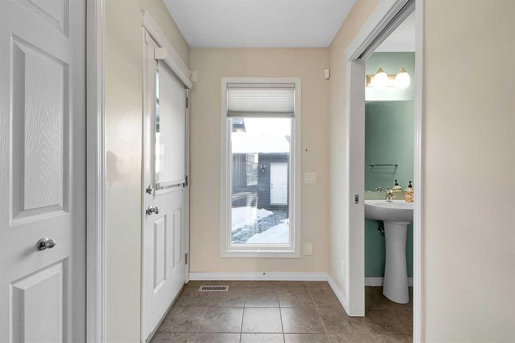 149 Walden Parade Se, Calgary, AB - Indoor Photo Showing Other Room