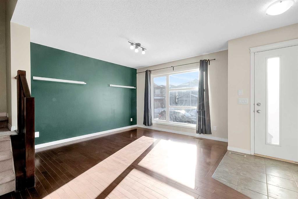 149 Walden Parade Se, Calgary, AB - Indoor Photo Showing Other Room