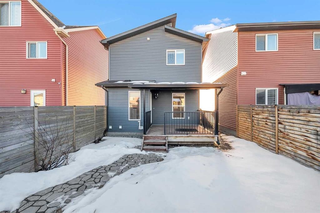 149 Walden Parade Se, Calgary, AB - Outdoor
