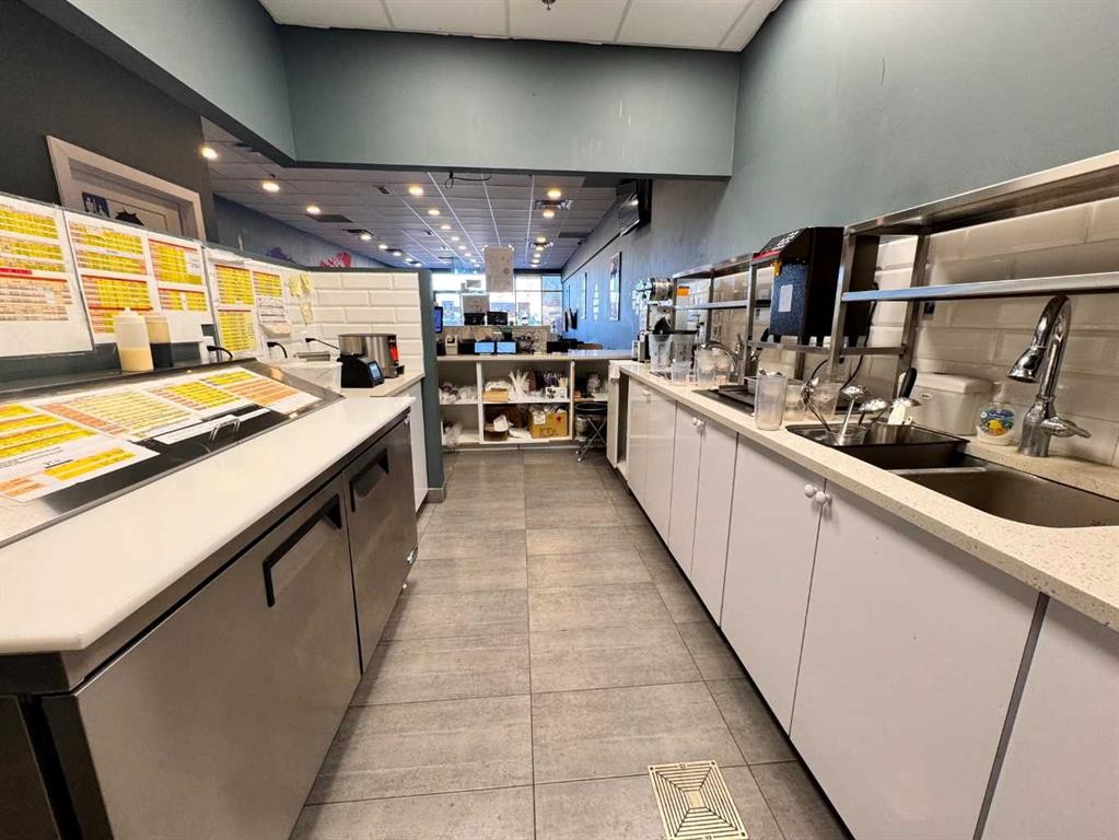 240 Midpark Way Se, Calgary, AB