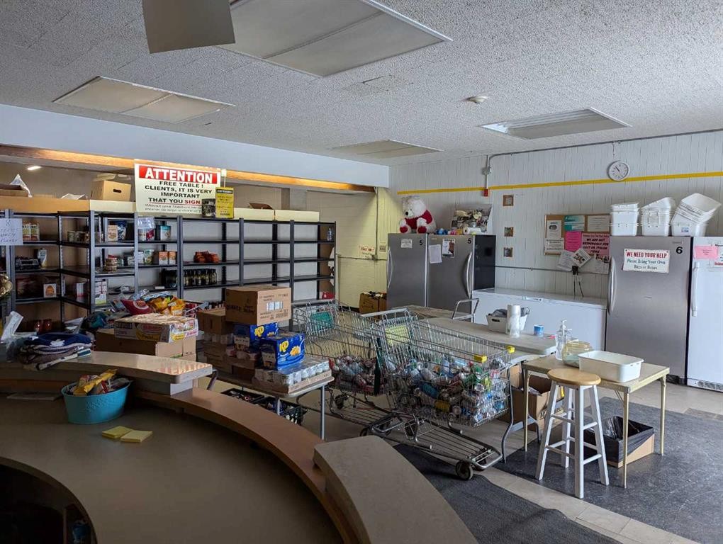 5025 50 Street, Olds, AB