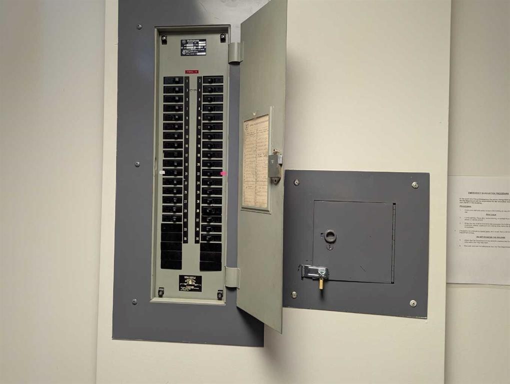 5025 50 Street, Olds, AB