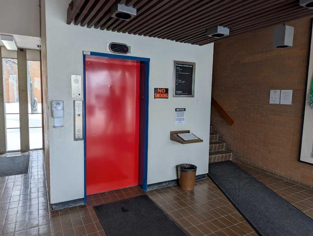 5025 50 Street, Olds, AB