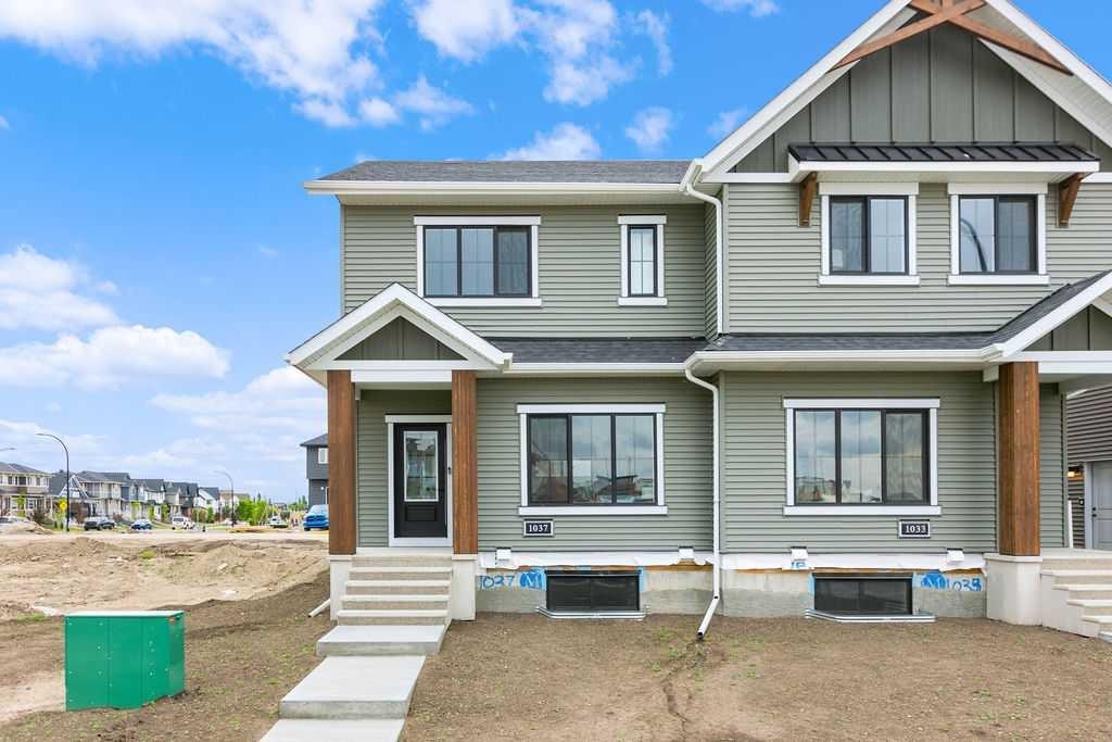 1037 Reynolds Crescent Sw, Airdrie, AB - Outdoor With Facade