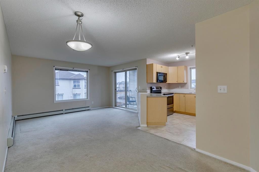 1202-16969 24 Street Sw, Calgary, AB - Indoor Photo Showing Kitchen