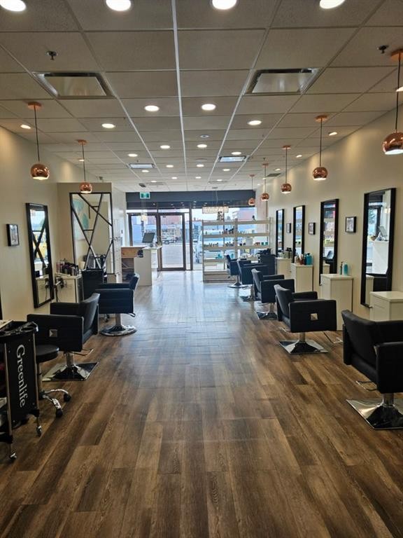 102-5809 Macleod Trail Sw, Calgary, AB