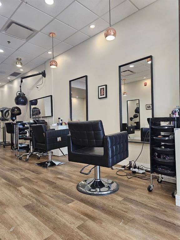 102-5809 Macleod Trail Sw, Calgary, AB