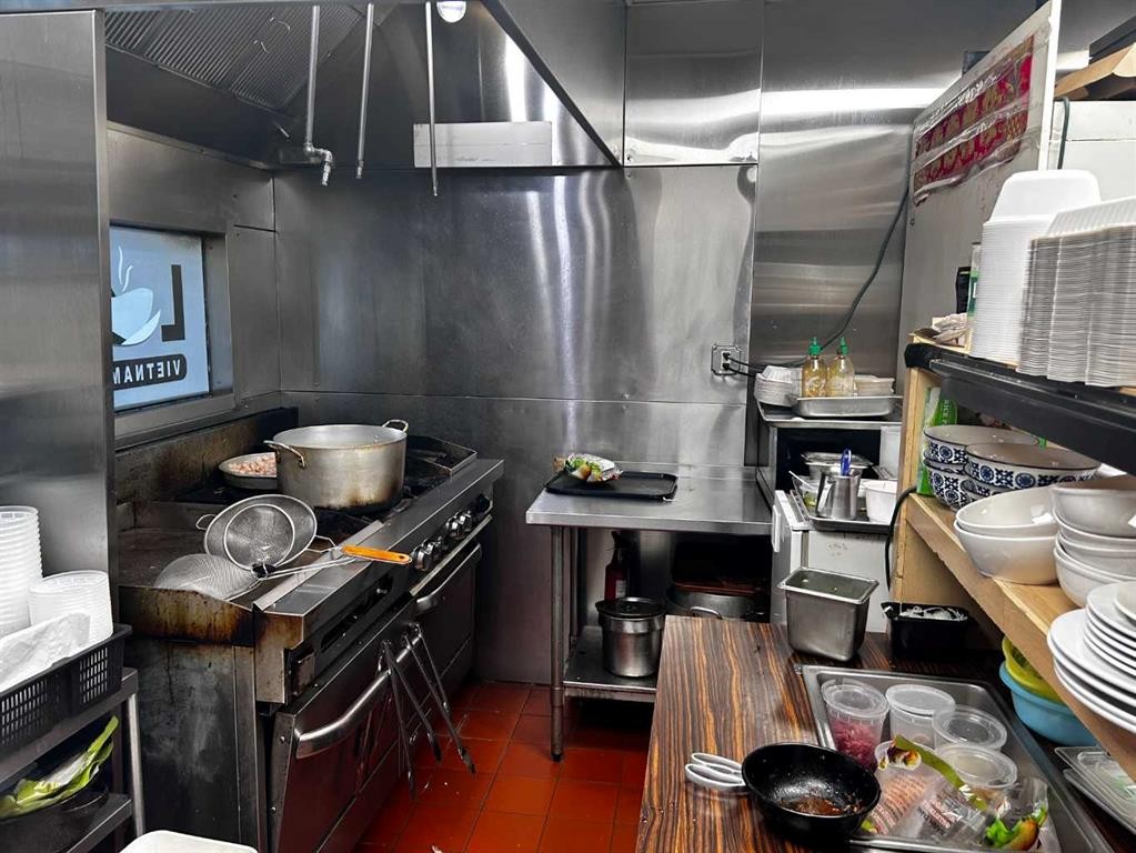 971 64 Avenue Ne, Calgary, AB