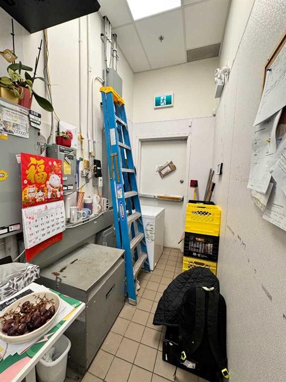 5753 Signal Hill Centre Sw, Calgary, AB