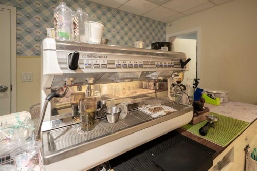 536 16 Avenue Nw, Calgary, AB