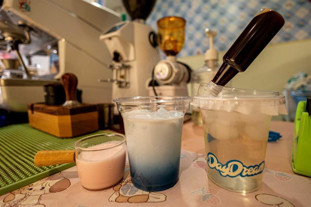 536 16 Avenue Nw, Calgary, AB