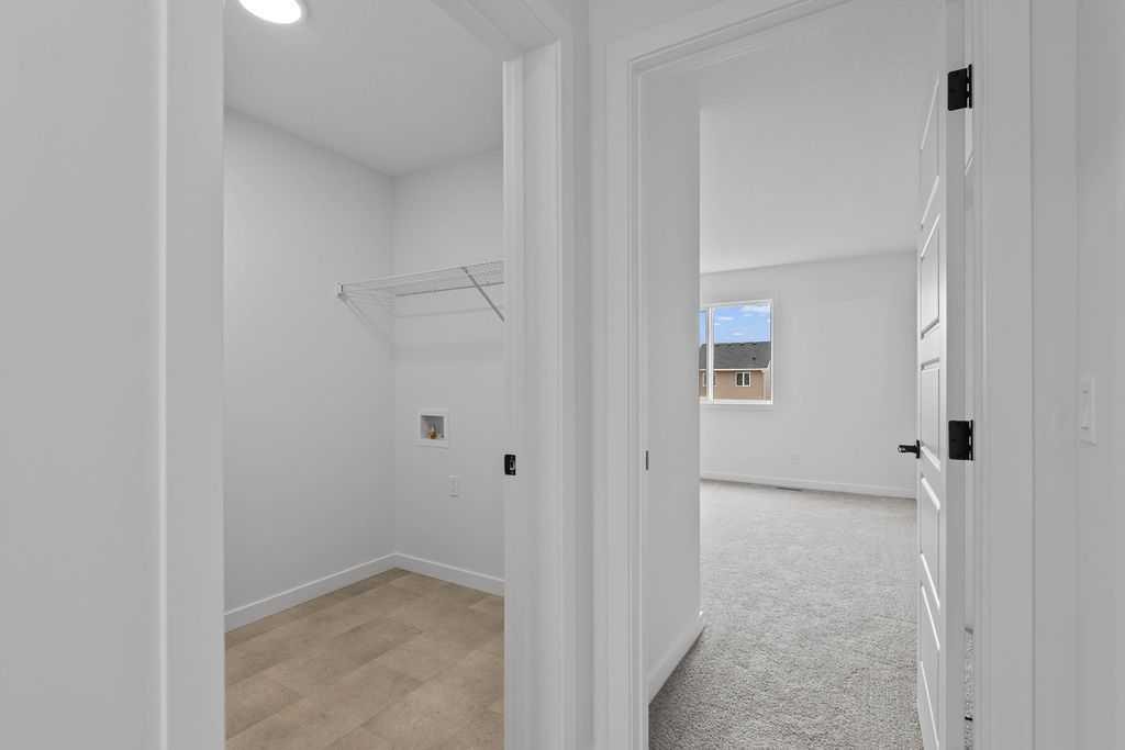 1029 Reynolds Crescent Sw, Airdrie, AB - Indoor Photo Showing Other Room