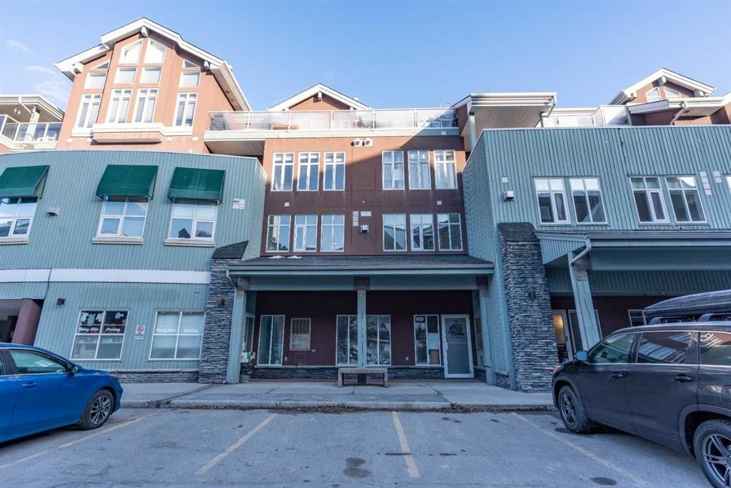 109-1151 Sidney Street, Canmore, AB