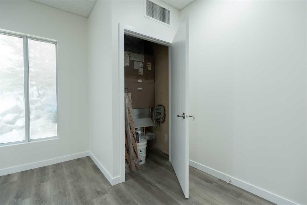 109-1151 Sidney Street, Canmore, AB