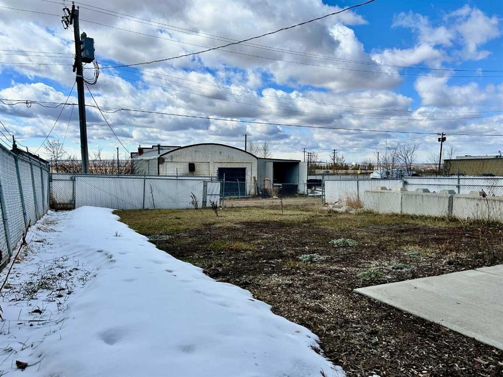 125 2 Avenue Se, Three Hills, AB