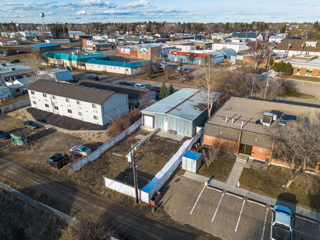 125 2 Avenue Se, Three Hills, AB