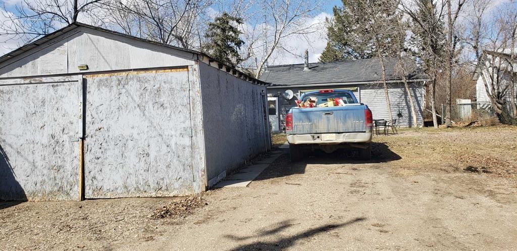 216 3 Avenue North, Champion, AB - Outdoor