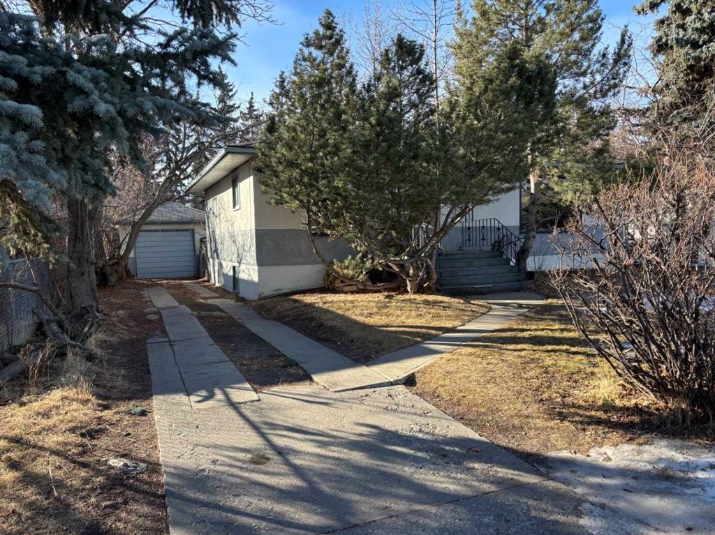 2111 Halifax Crescent Nw, Calgary, AB - Outdoor