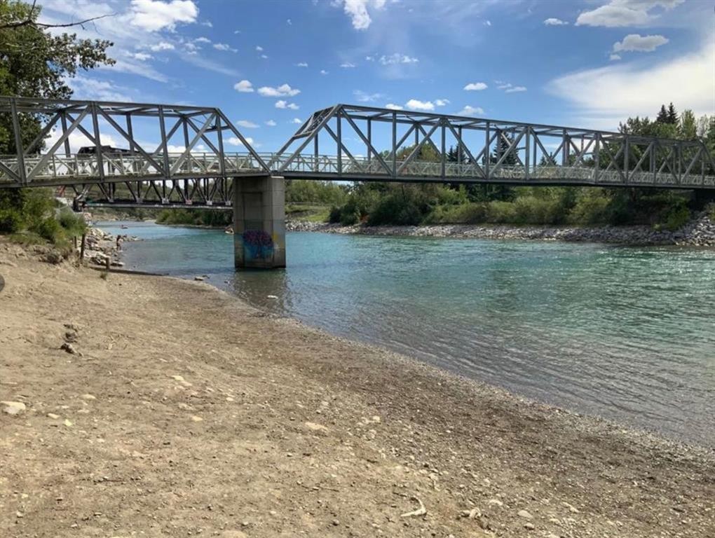 328 Silver Crest Drive Nw, Calgary, AB