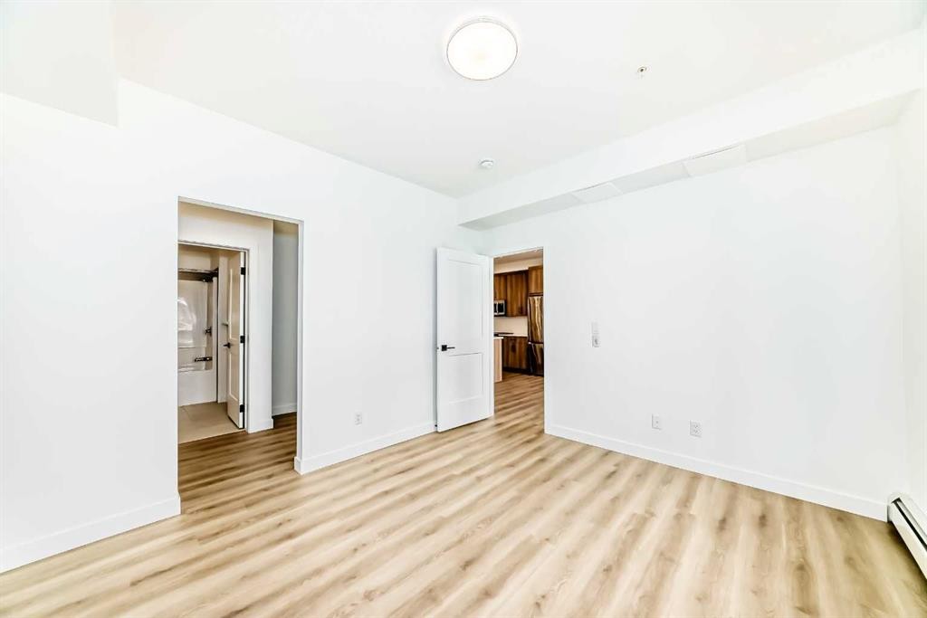 8202-1802 Mahogany Boulevard Se, Calgary, AB - Indoor Photo Showing Other Room