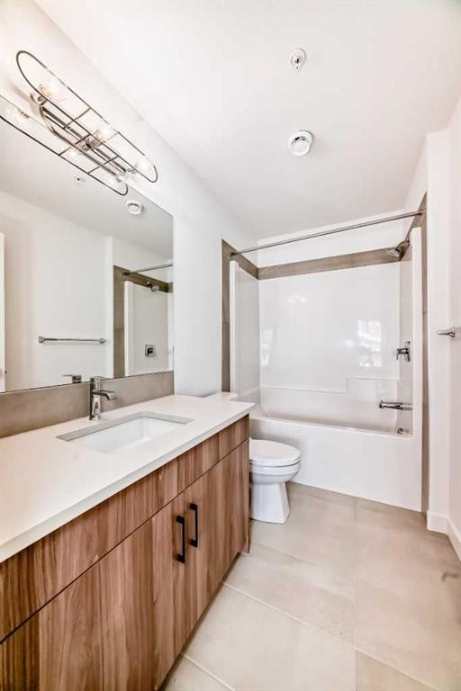 8202-1802 Mahogany Boulevard Se, Calgary, AB - Indoor Photo Showing Bathroom