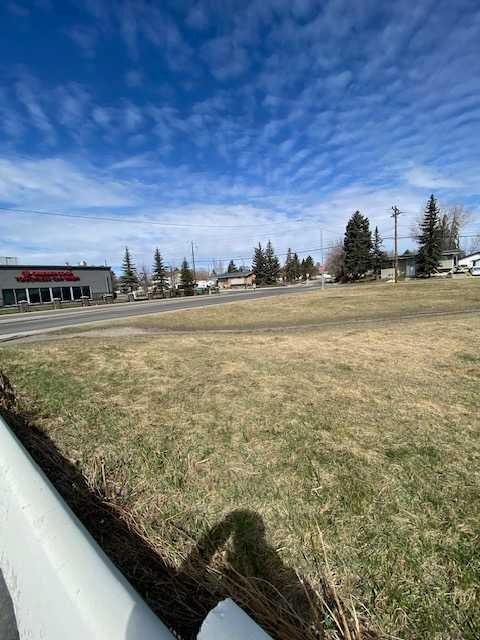 1702 Radisson Drive Se, Calgary, AB